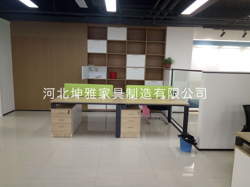 集中辦公家具-河北民用家具廠家